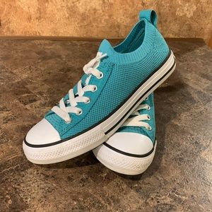 Girls Converse size 2